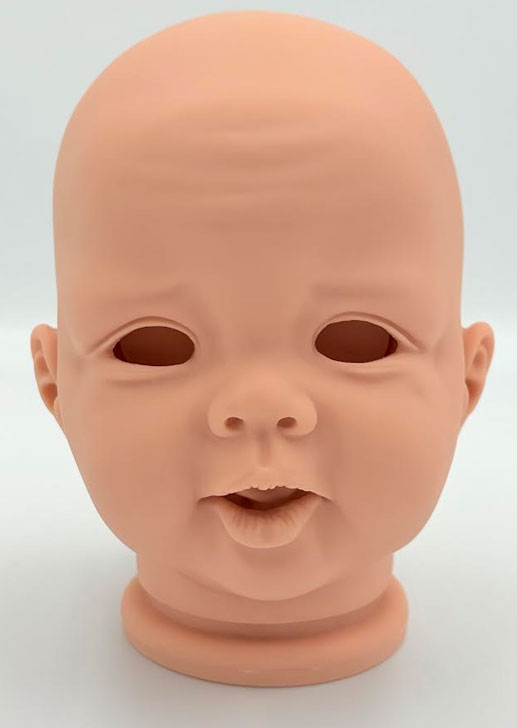 Evy by Elly Knoops ~ HEAD ONLY