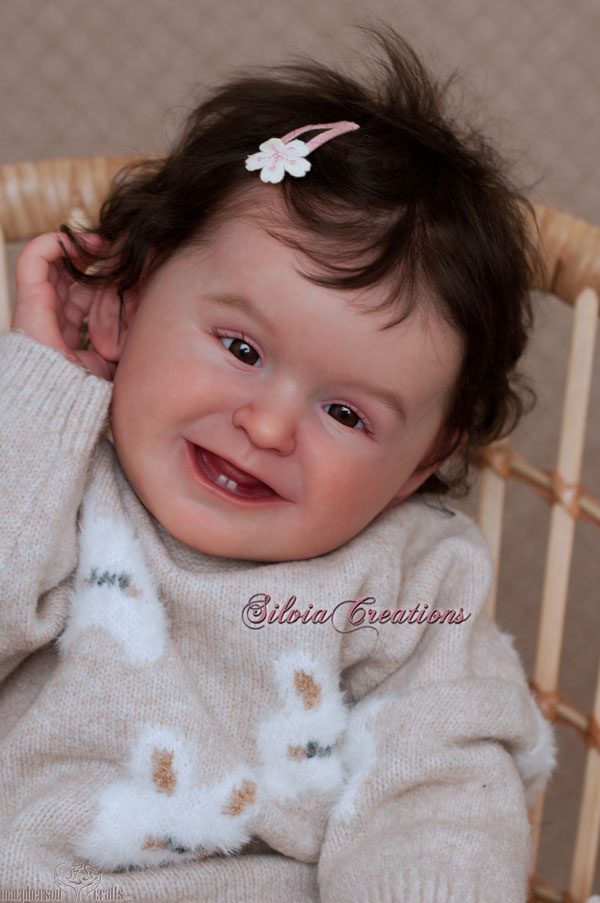 Felicity by Priscila Lopez