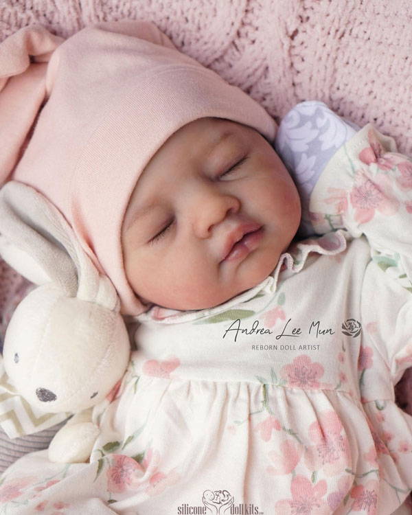 What's the Difference Between a Cuddle Baby and a Reborn? Silicone and  Vinyl? – Reborn Dolls by Sara