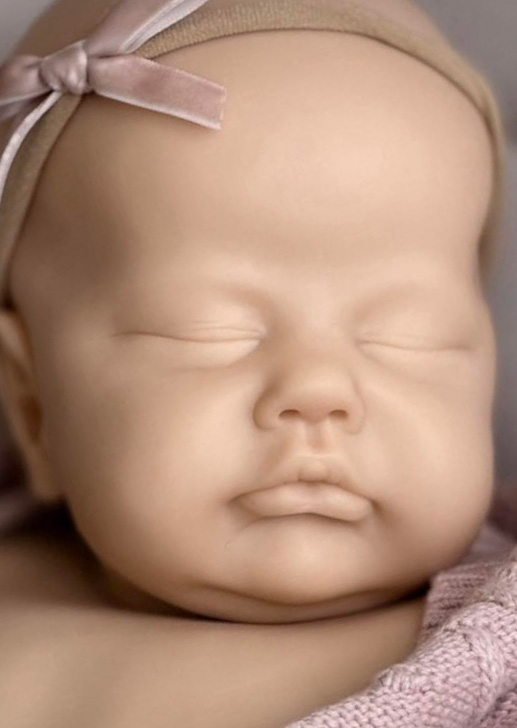 Sunna by Laura Lee Eagles