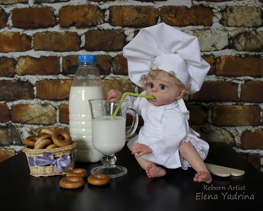 Mini Ofelia by Olga Auer